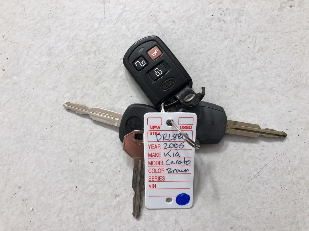 Photo '22' of KIA Cerato