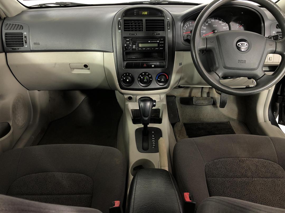 Photo '17' of KIA Cerato