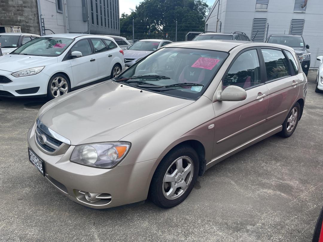 Photo '2' of KIA Cerato