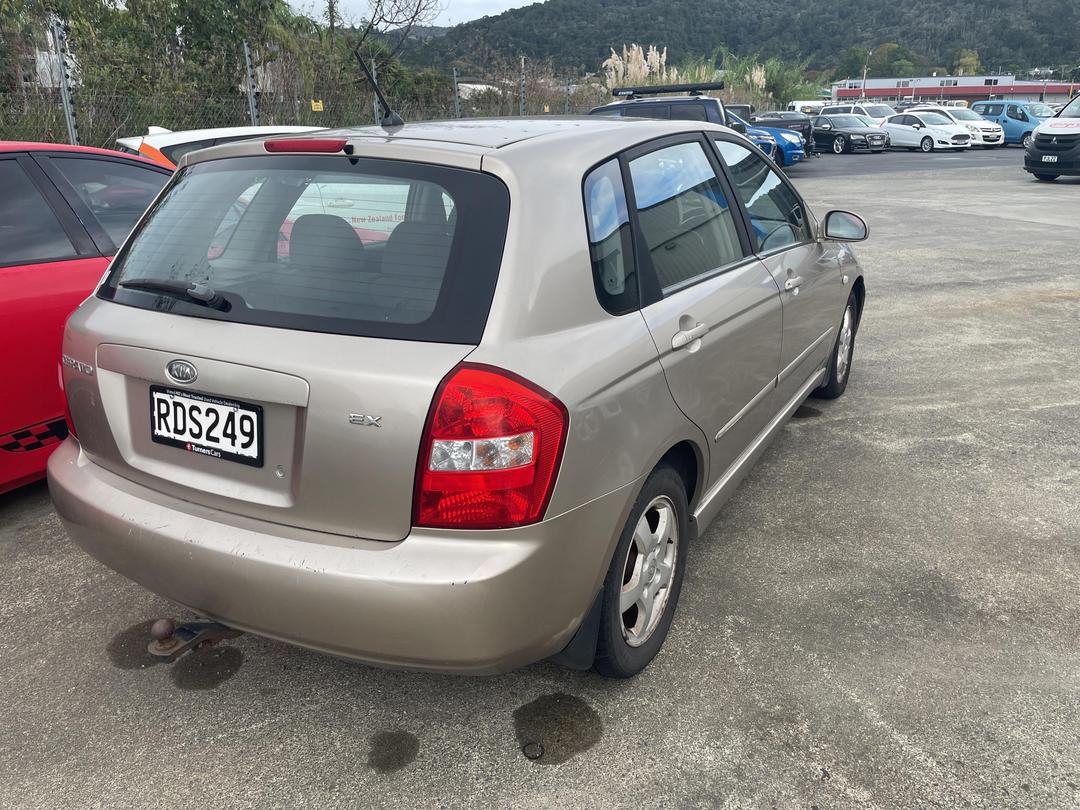 Photo '5' of KIA Cerato