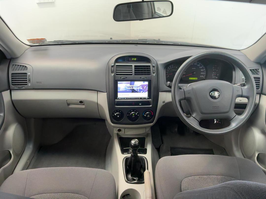 Photo '15' of KIA Cerato Photo '15' of KIA Cerato