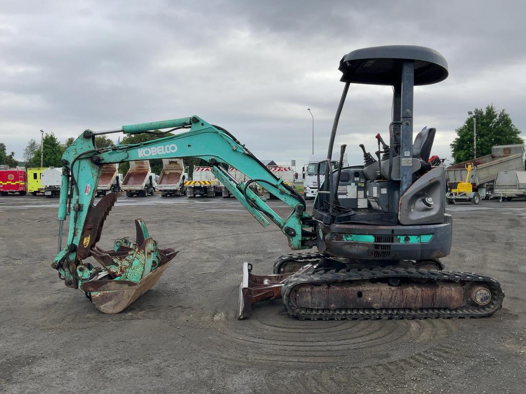 Photo '10' of Kobelco SK27 SR3 Excavator