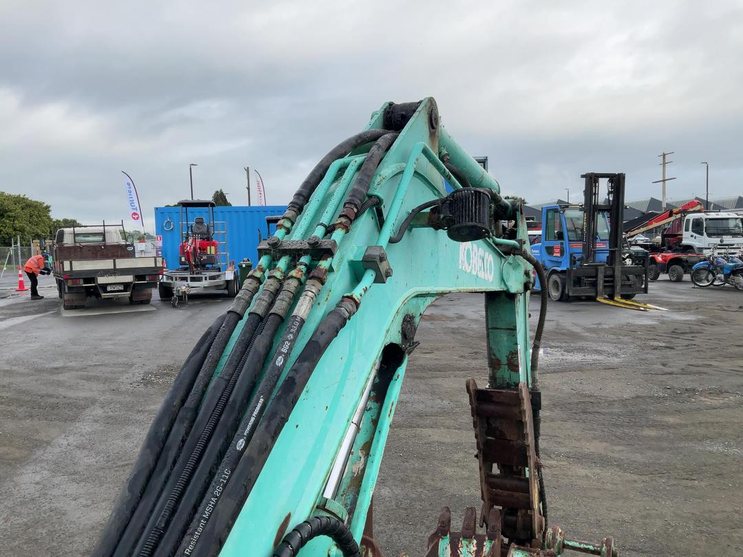 Photo '28' of Kobelco SK27 SR3 Excavator