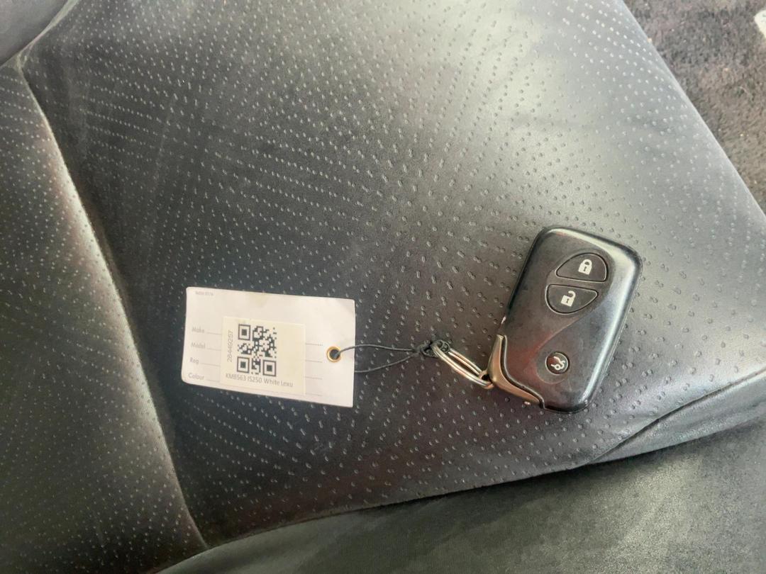 Photo '20' of Lexus IS250 Photo '20' of Lexus IS250