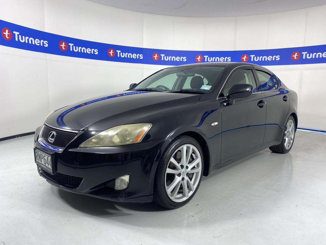 Photo '4' of Lexus IS350