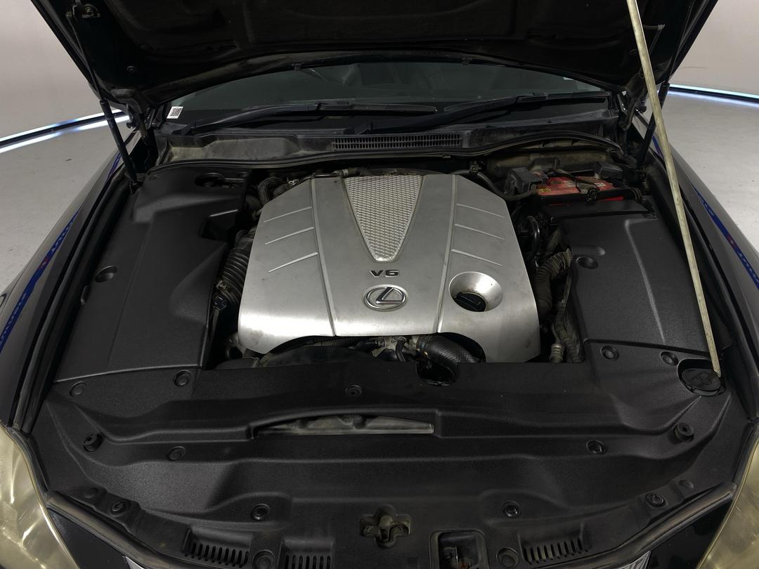 Photo '13' of Lexus IS350