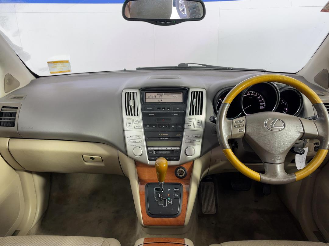 Photo '15' of Lexus RX300 Photo '15' of Lexus RX300
