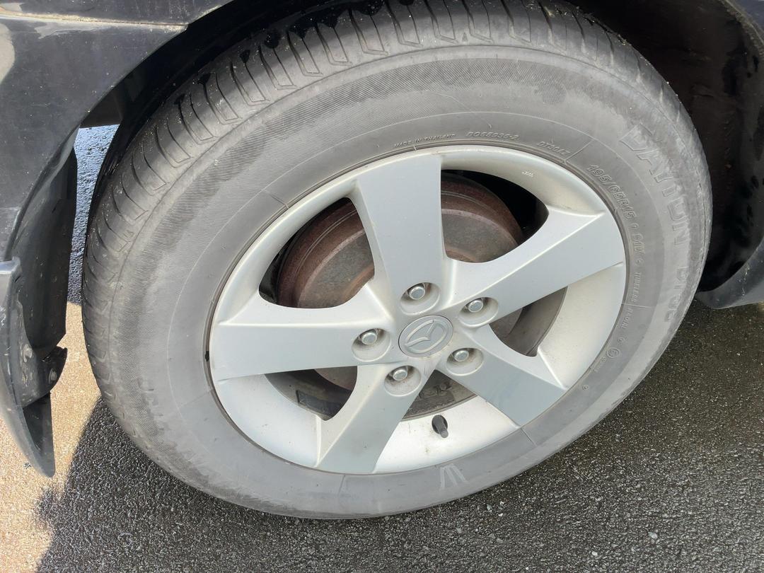 Photo '5' of Mazda Axela Photo '5' of Mazda Axela