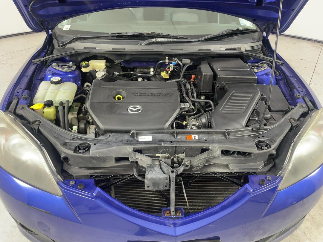 Photo '13' of Mazda Axela