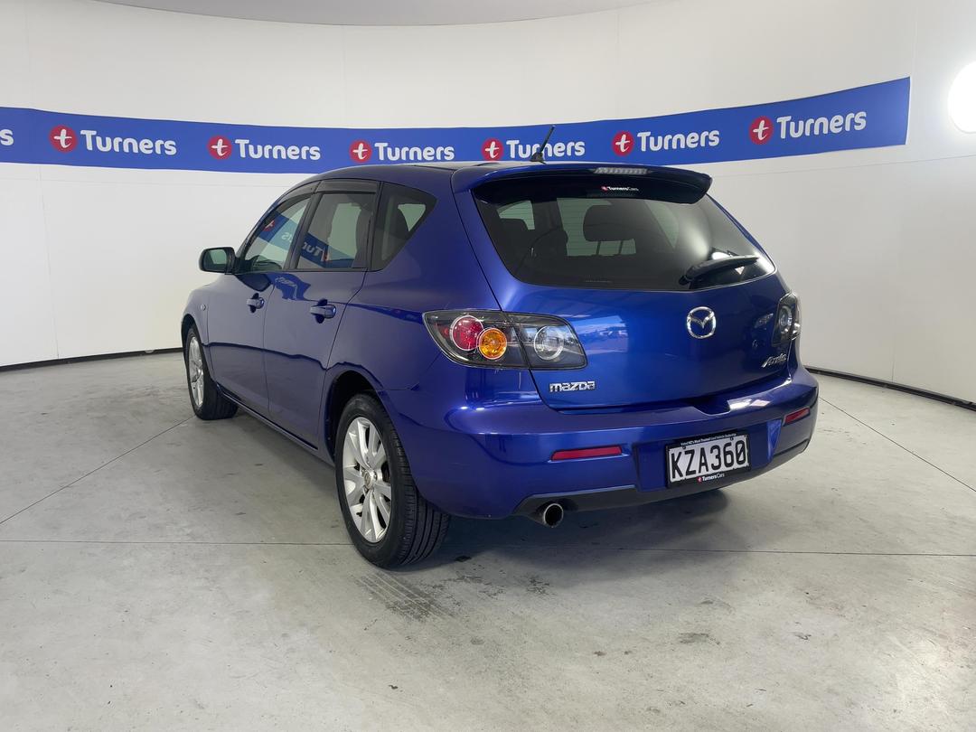 Photo '5' of Mazda Axela