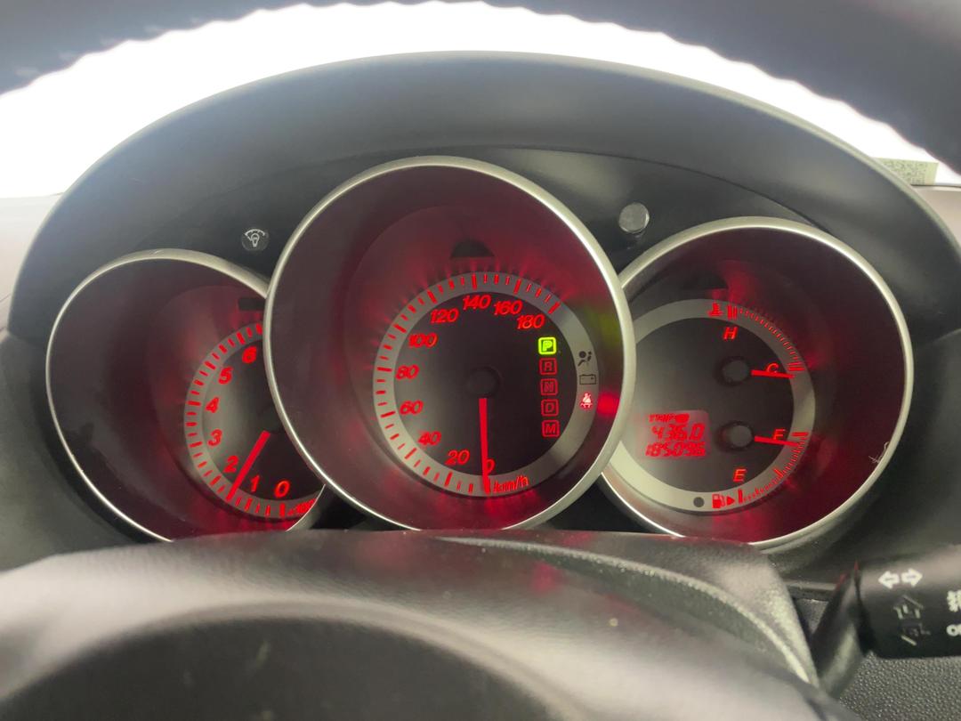 Photo '21' of Mazda Axela