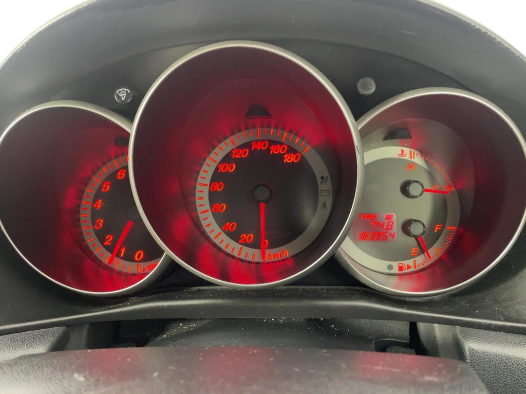 Photo '21' of Mazda Axela