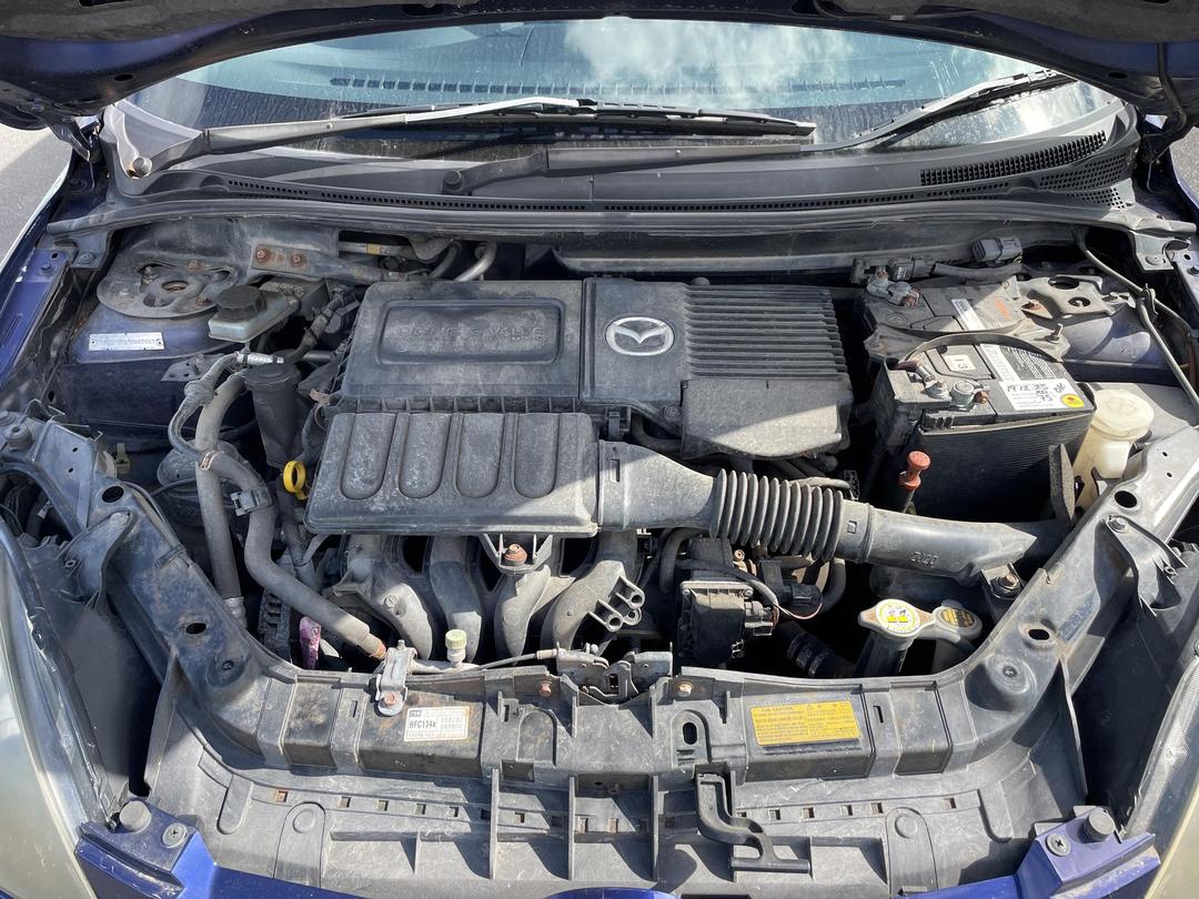 Photo '4' of Mazda Demio