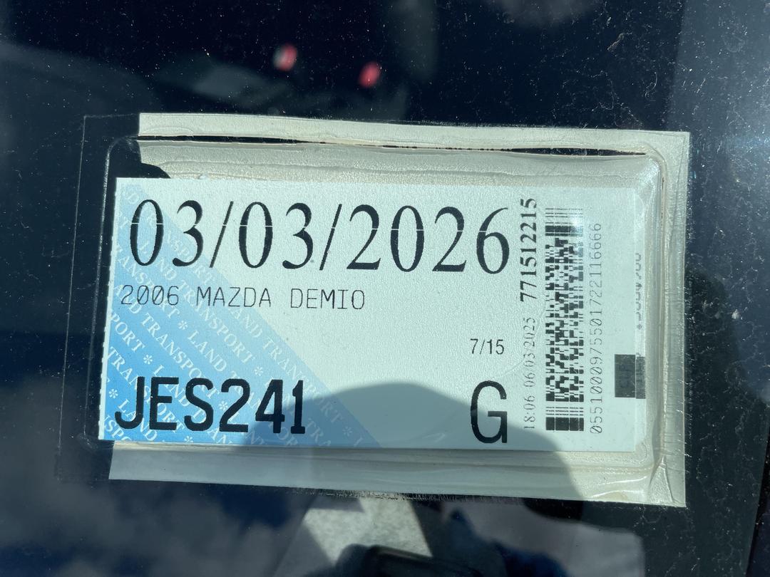 Photo '14' of Mazda Demio