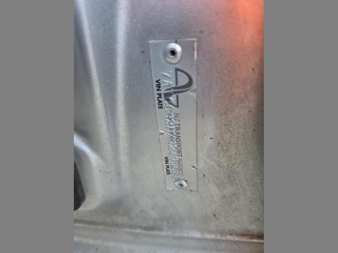 Photo '15' of Mazda Demio Photo '15' of Mazda Demio
