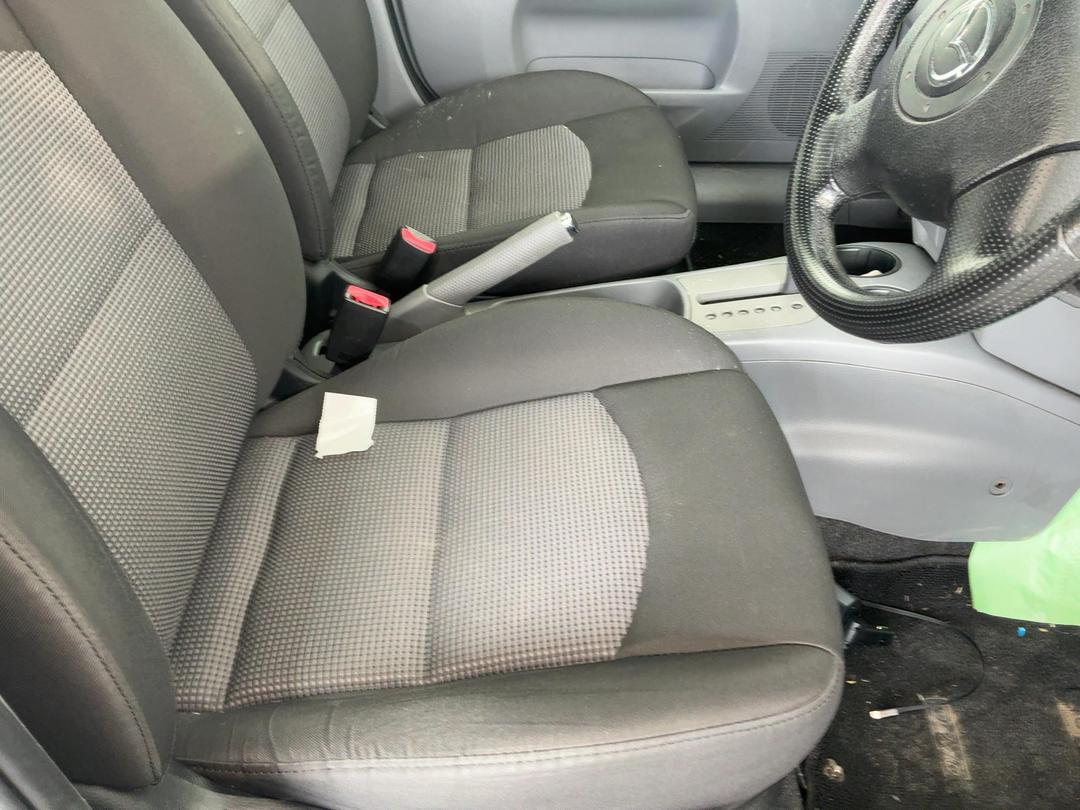 Photo '11' of Mazda Demio