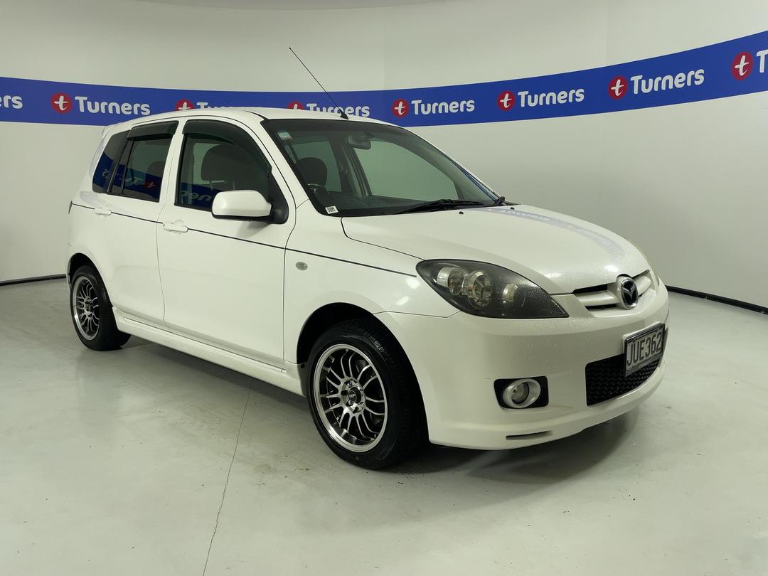 Photo '1' of Mazda Demio