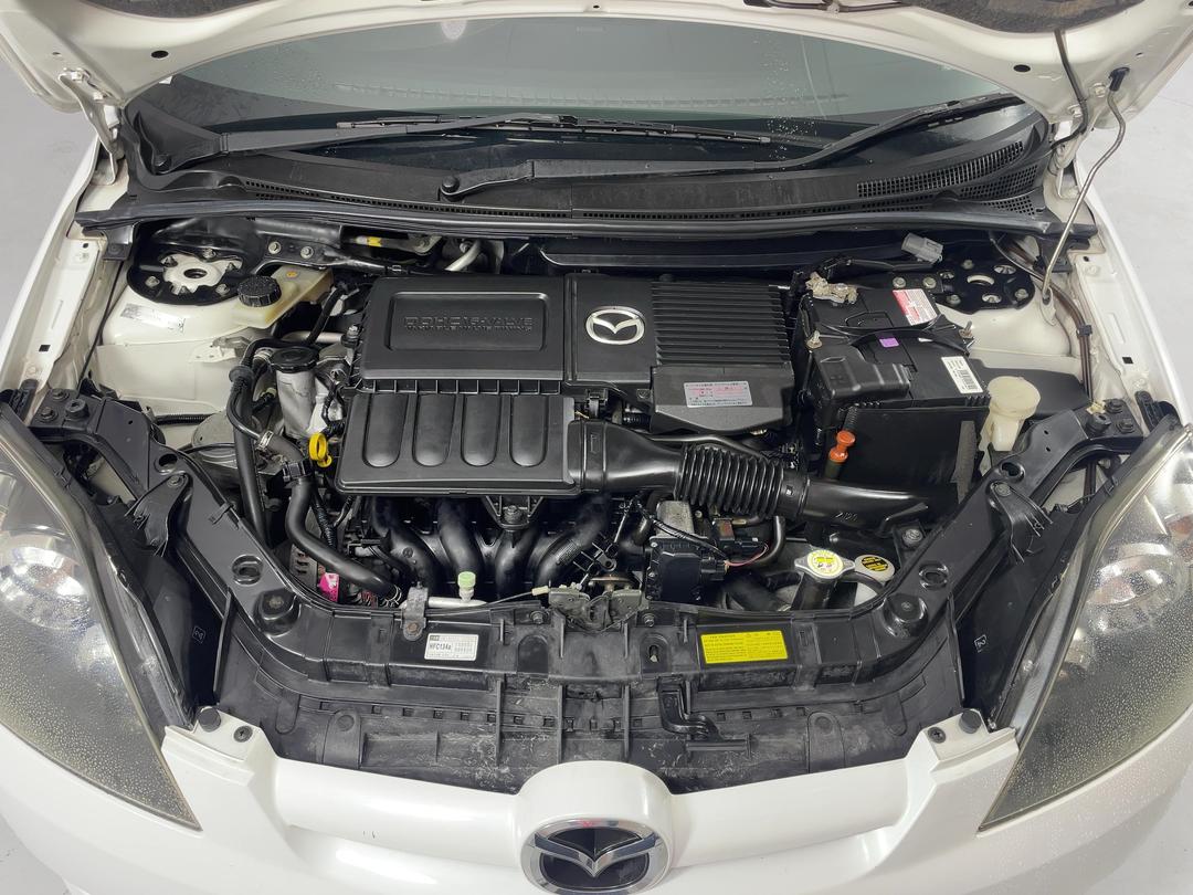 Photo '13' of Mazda Demio