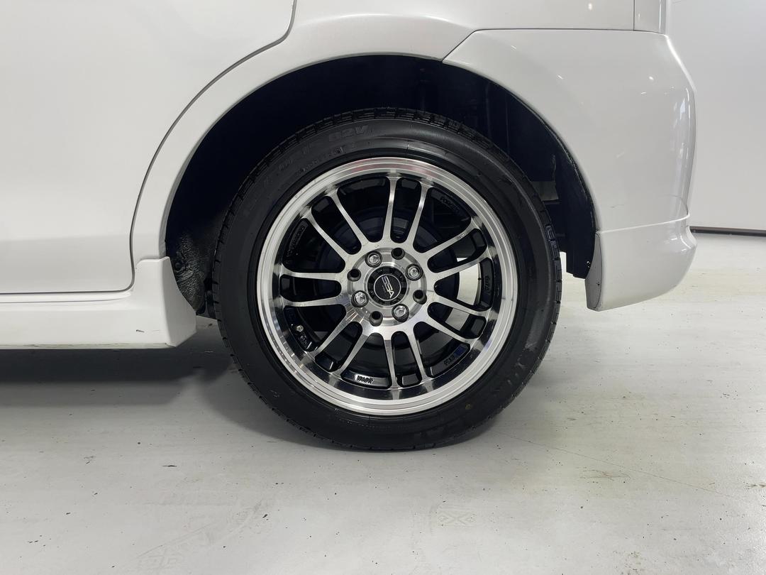 Photo '11' of Mazda Demio