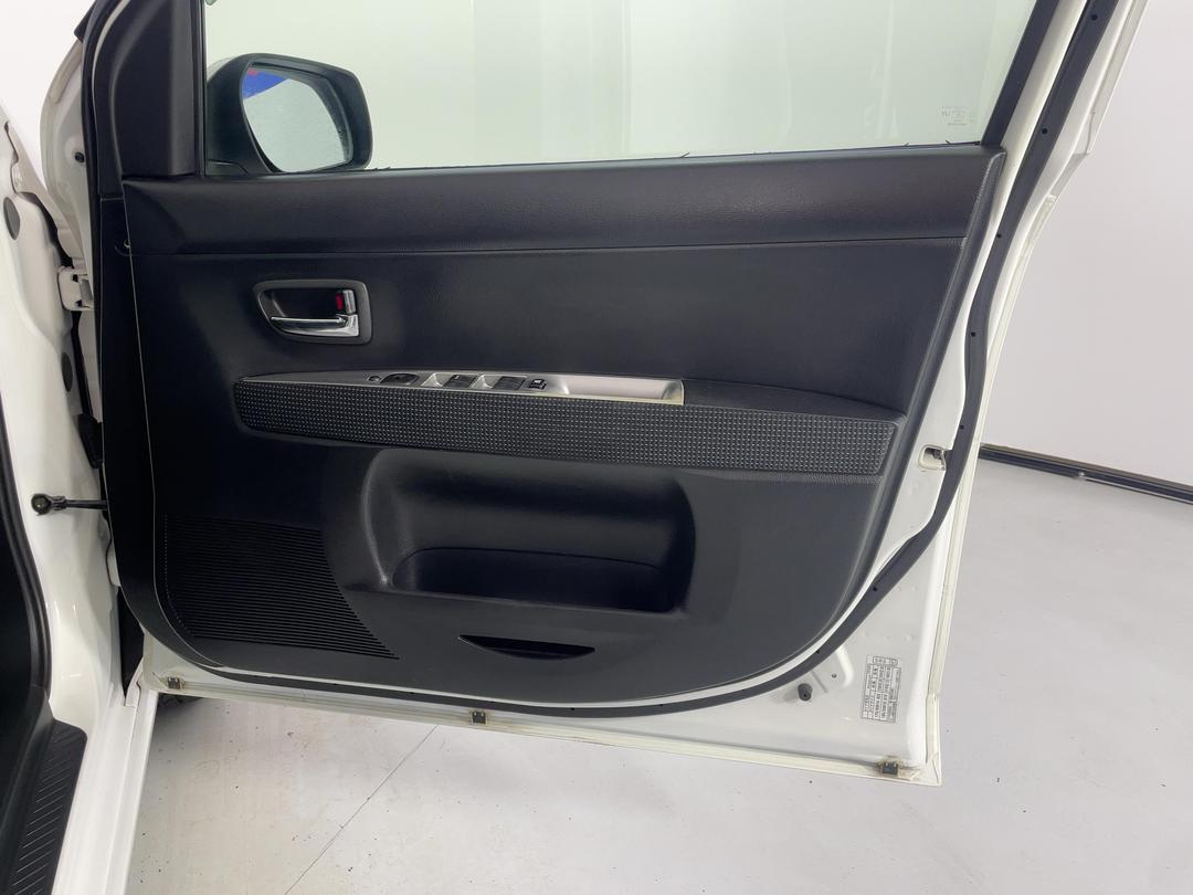 Photo '15' of Mazda Demio