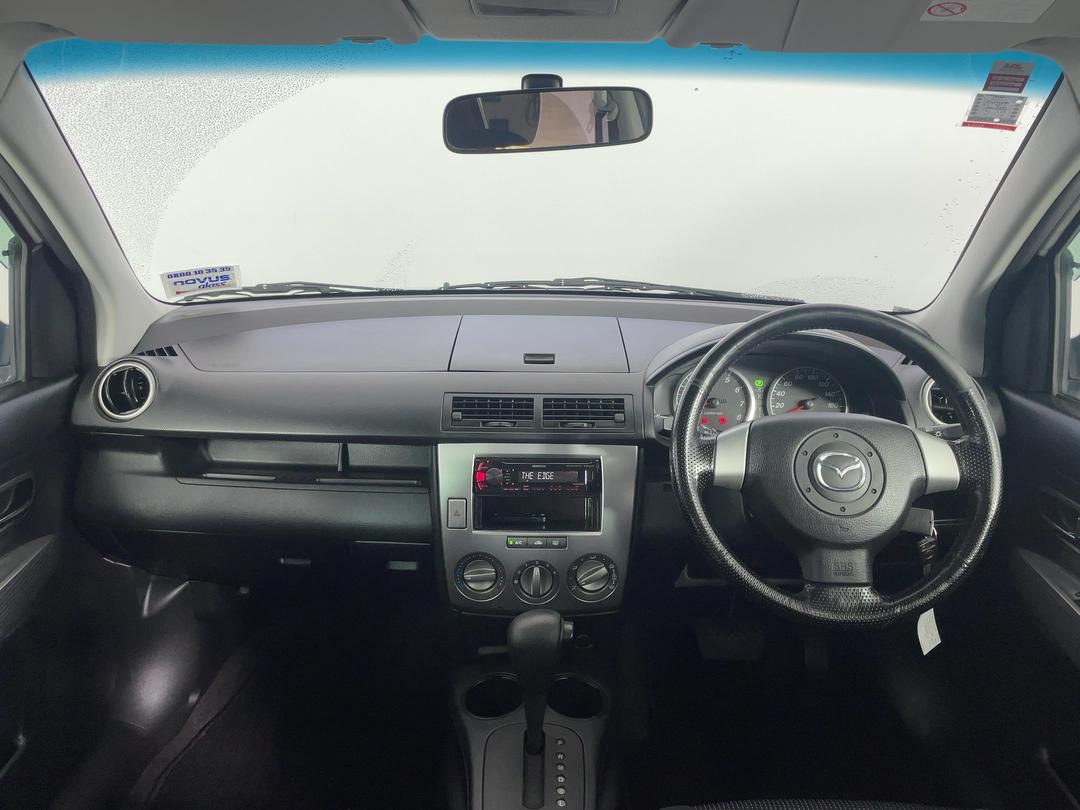 Photo '17' of Mazda Demio