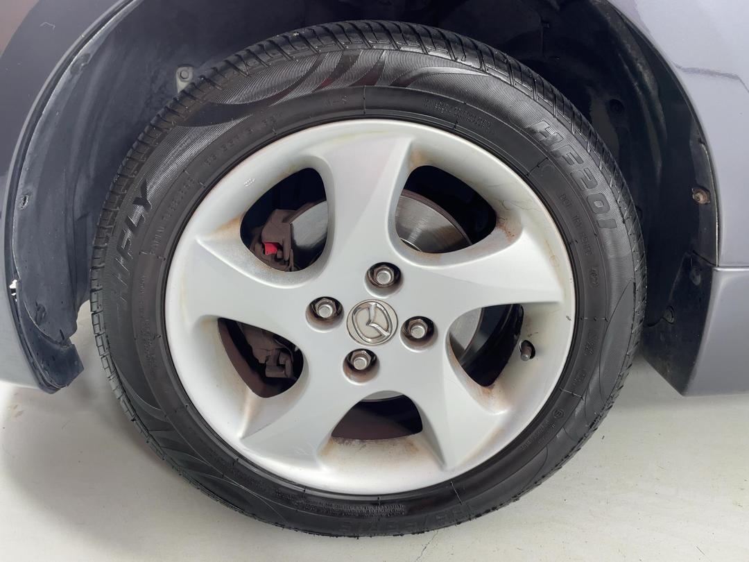Photo '10' of Mazda Demio
