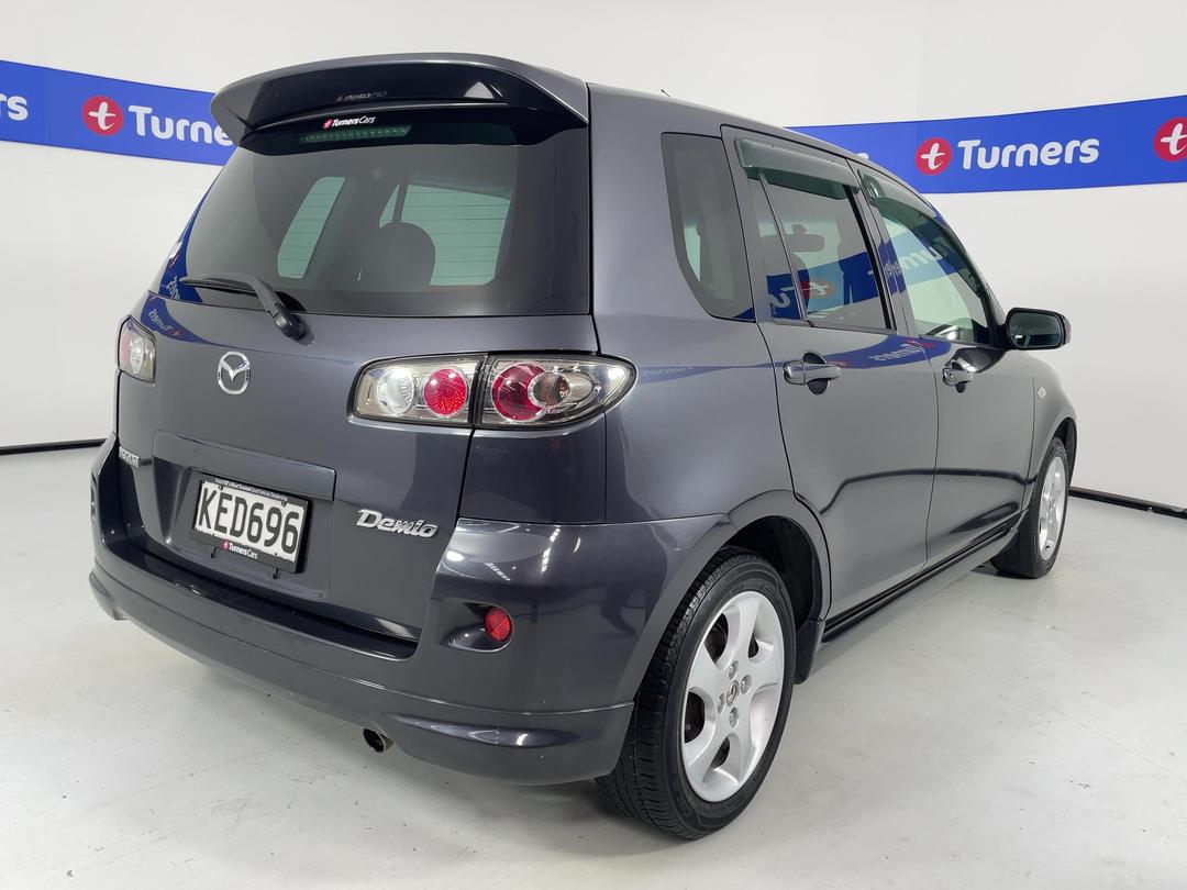 Photo '7' of Mazda Demio