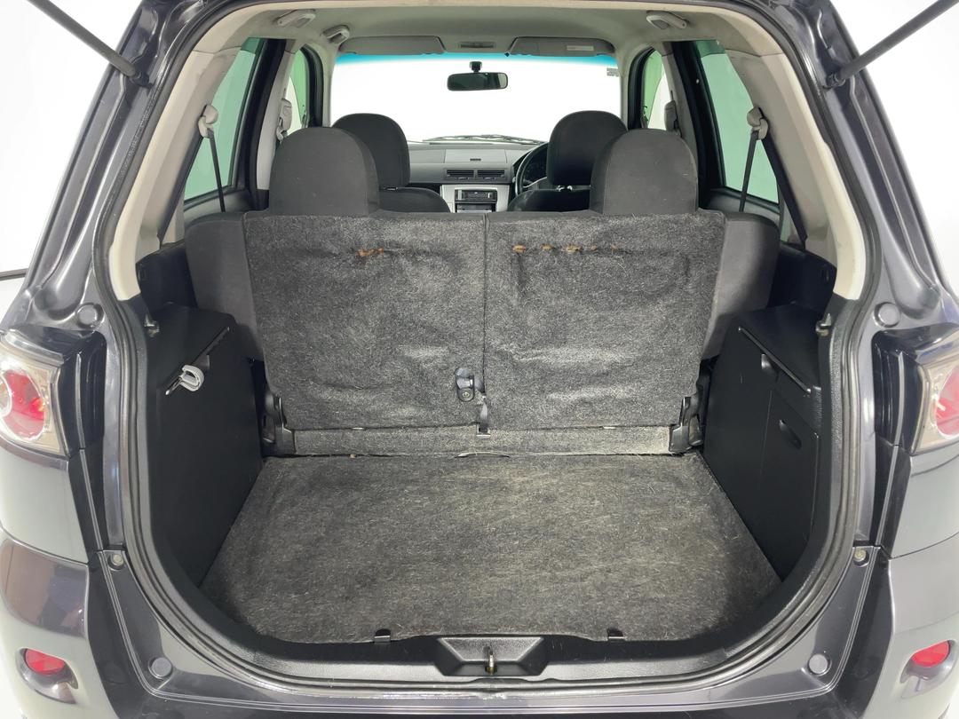 Photo '14' of Mazda Demio