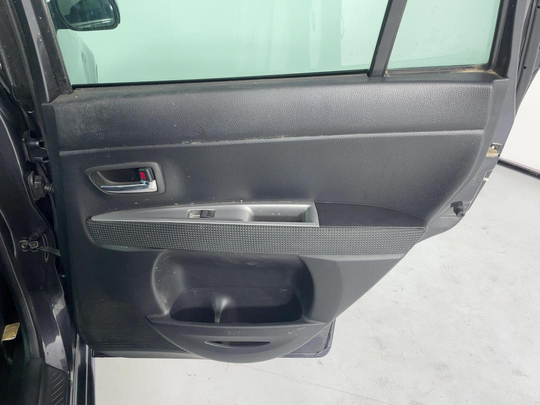 Photo '19' of Mazda Demio