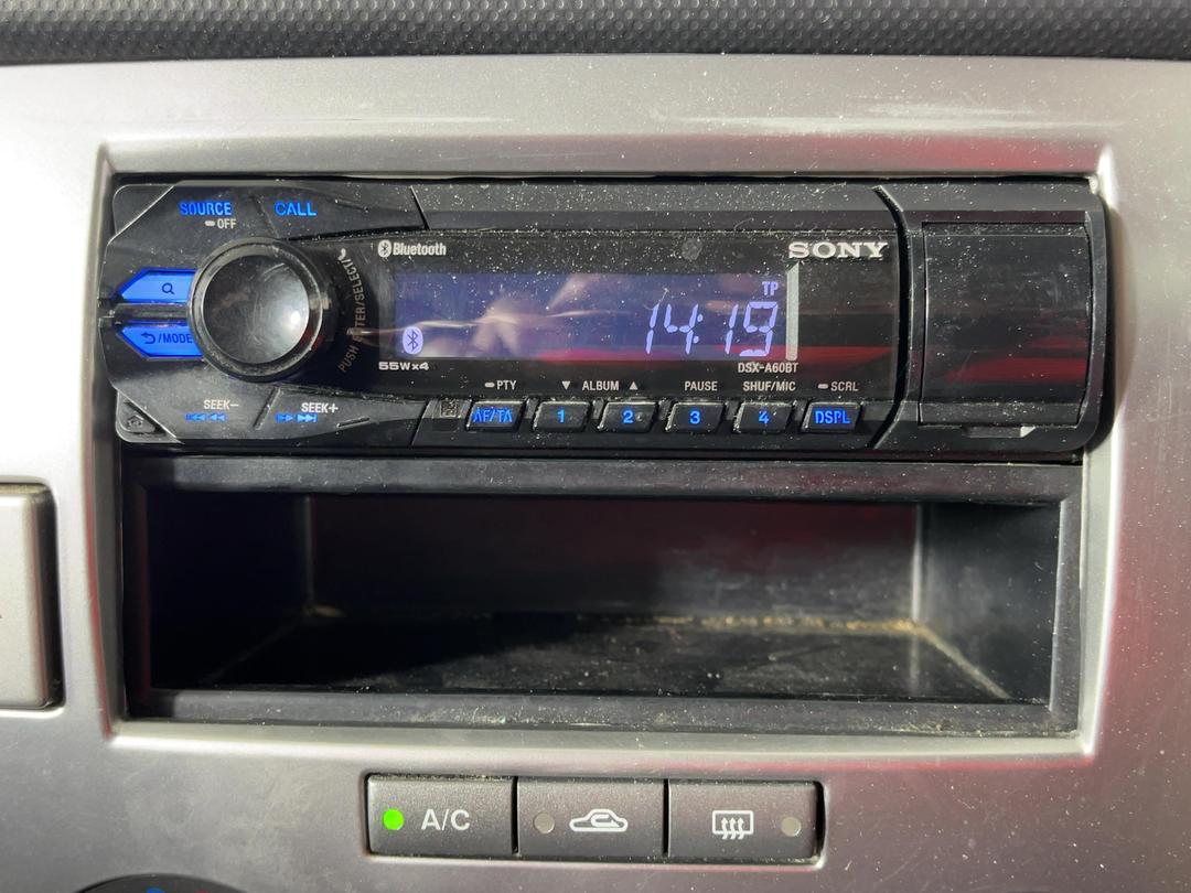 Photo '23' of Mazda Demio