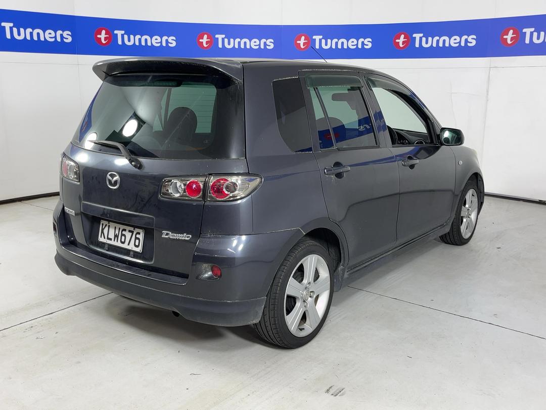 Photo '6' of Mazda Demio