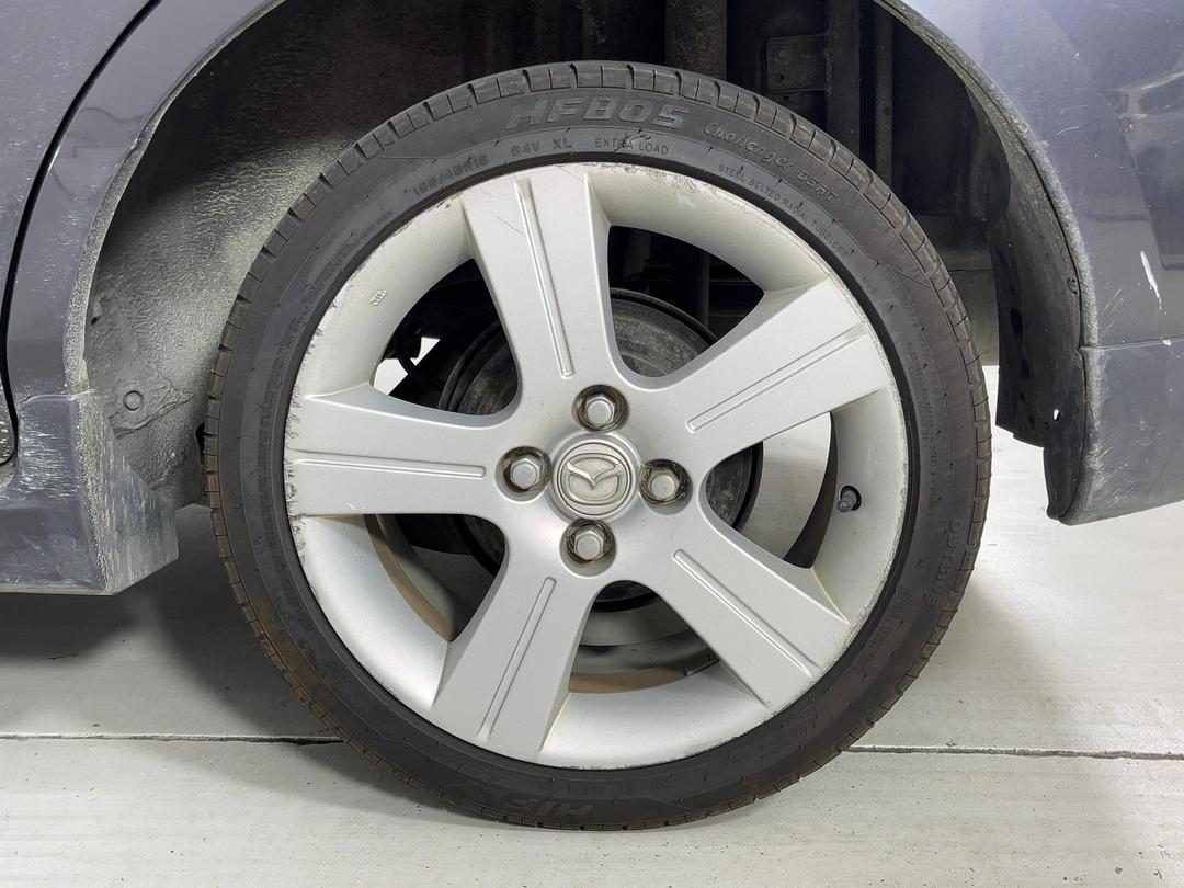 Photo '9' of Mazda Demio