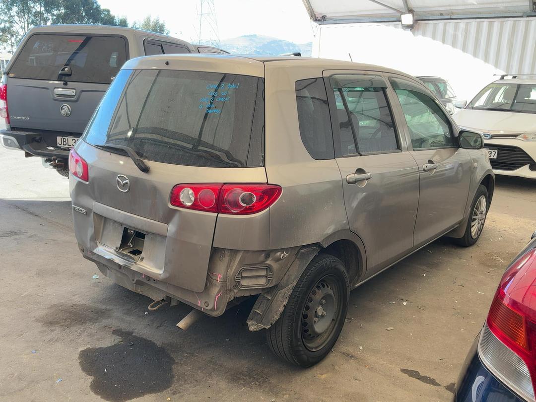 Photo '5' of Mazda Demio