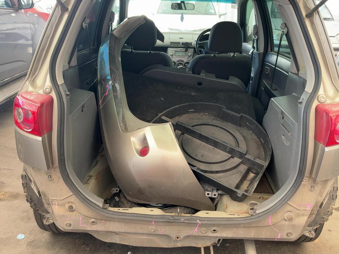 Photo '9' of Mazda Demio