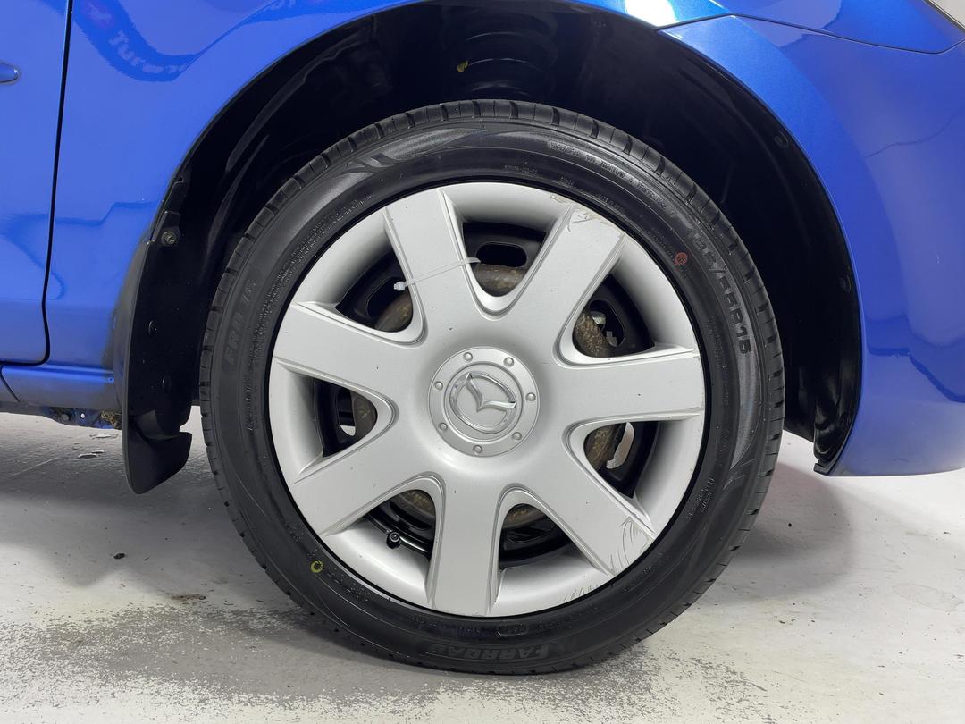 Photo '9' of Mazda Mazda2