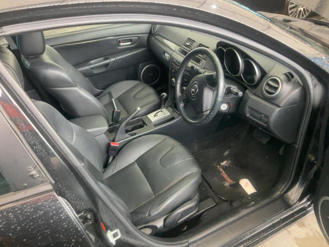 Photo '18' of Mazda Mazda3 Sporthatch SP23