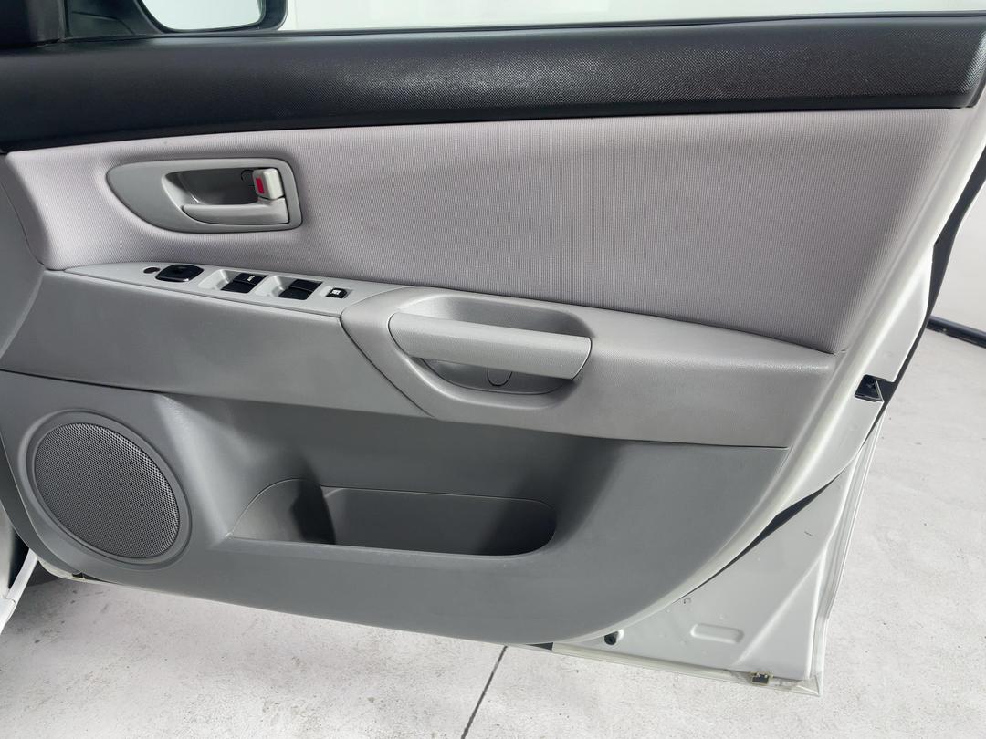 Photo '15' of Mazda Mazda3