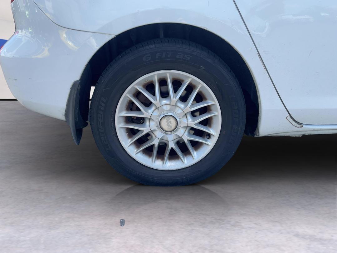 Photo '12' of Mazda Mazda3