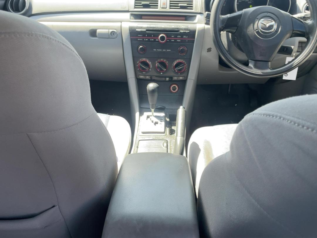 Photo '18' of Mazda Mazda3