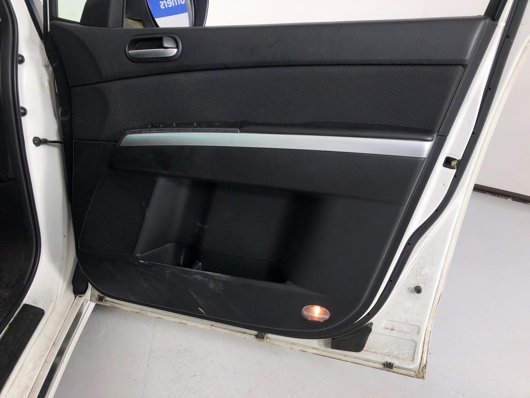 Photo '13' of Mazda MPV