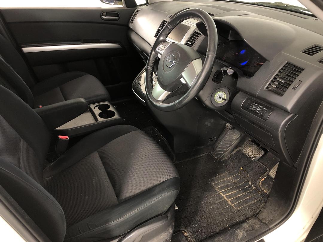 Photo '14' of Mazda MPV