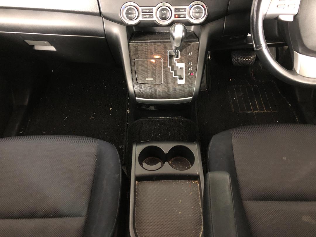 Photo '20' of Mazda MPV