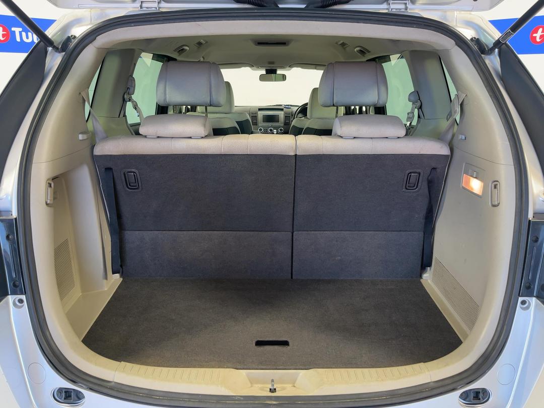 Photo '14' of Mazda MPV