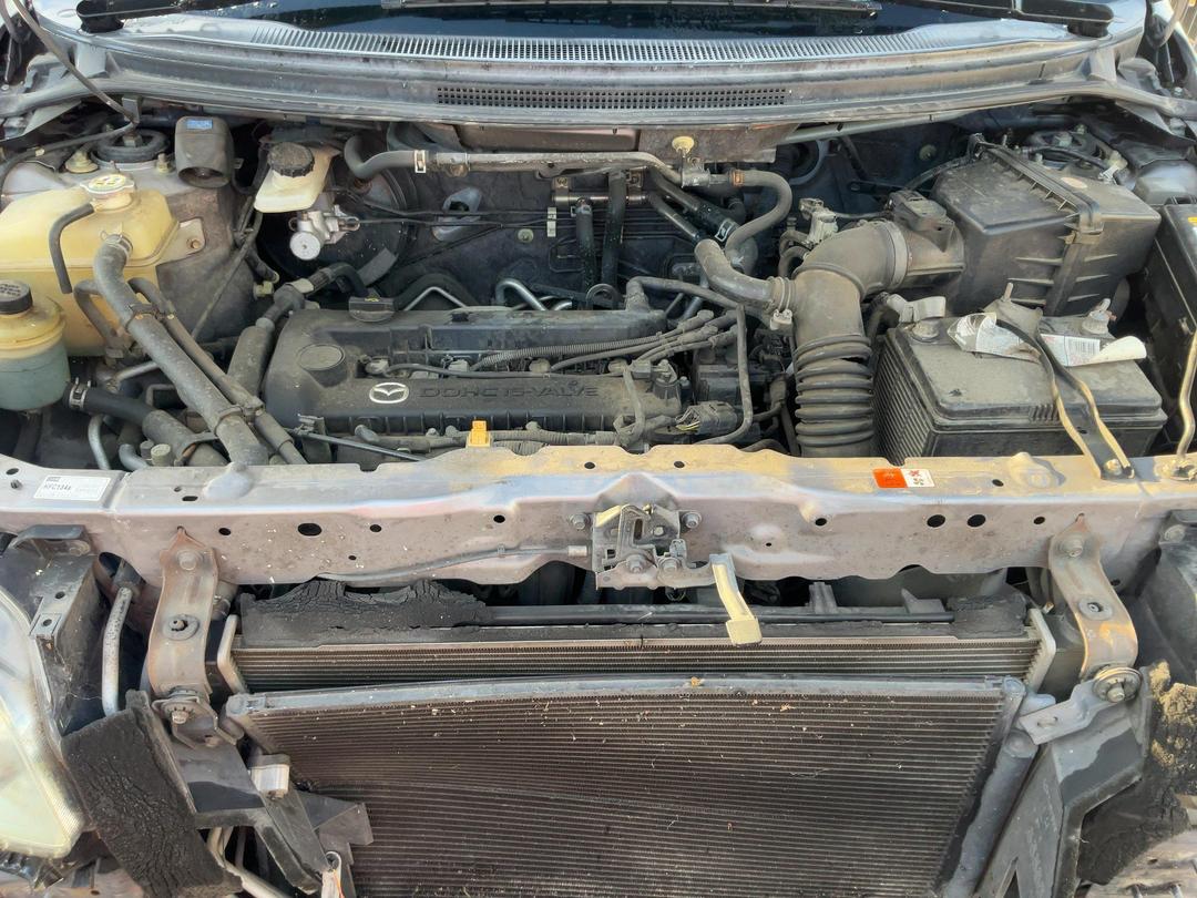 Photo '7' of Mazda MPV