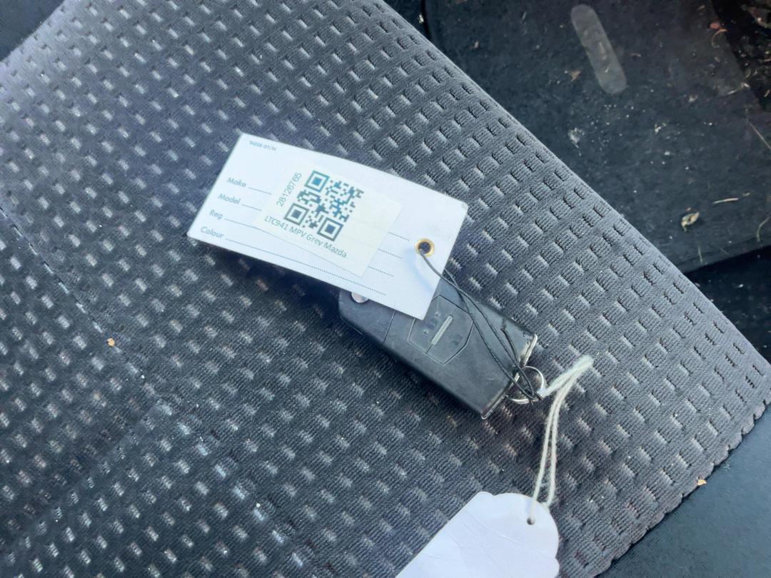 Photo '14' of Mazda MPV