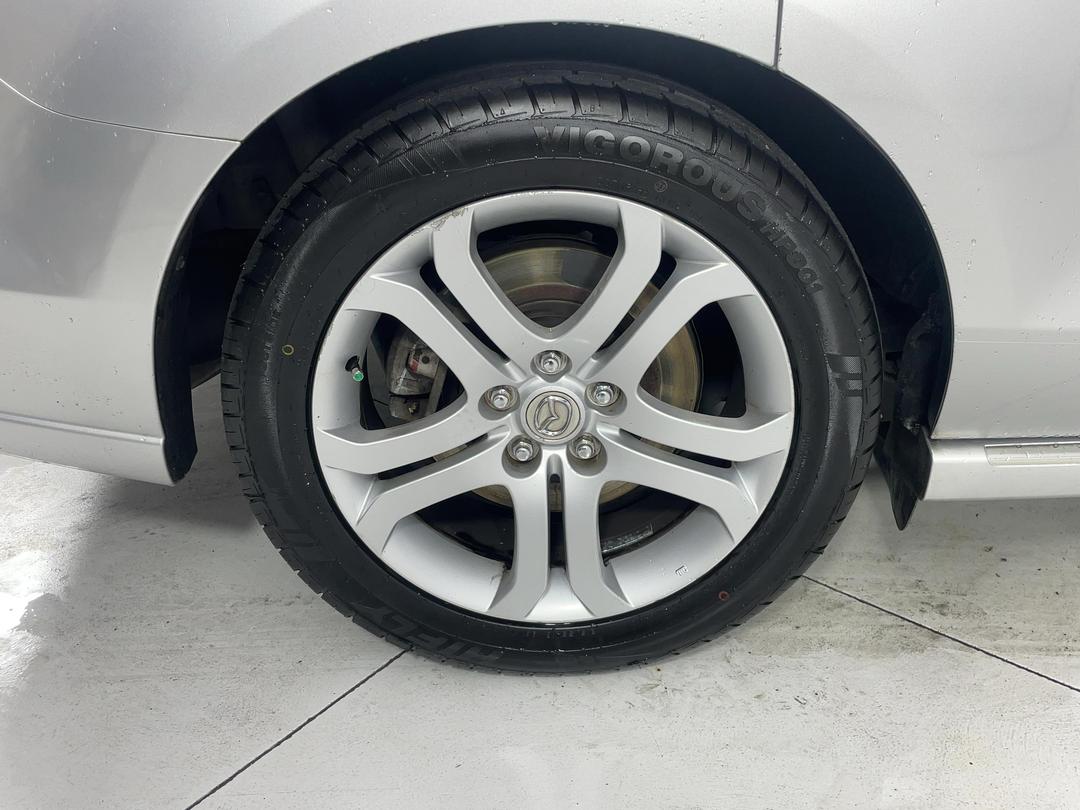 Photo '12' of Mazda MPV
