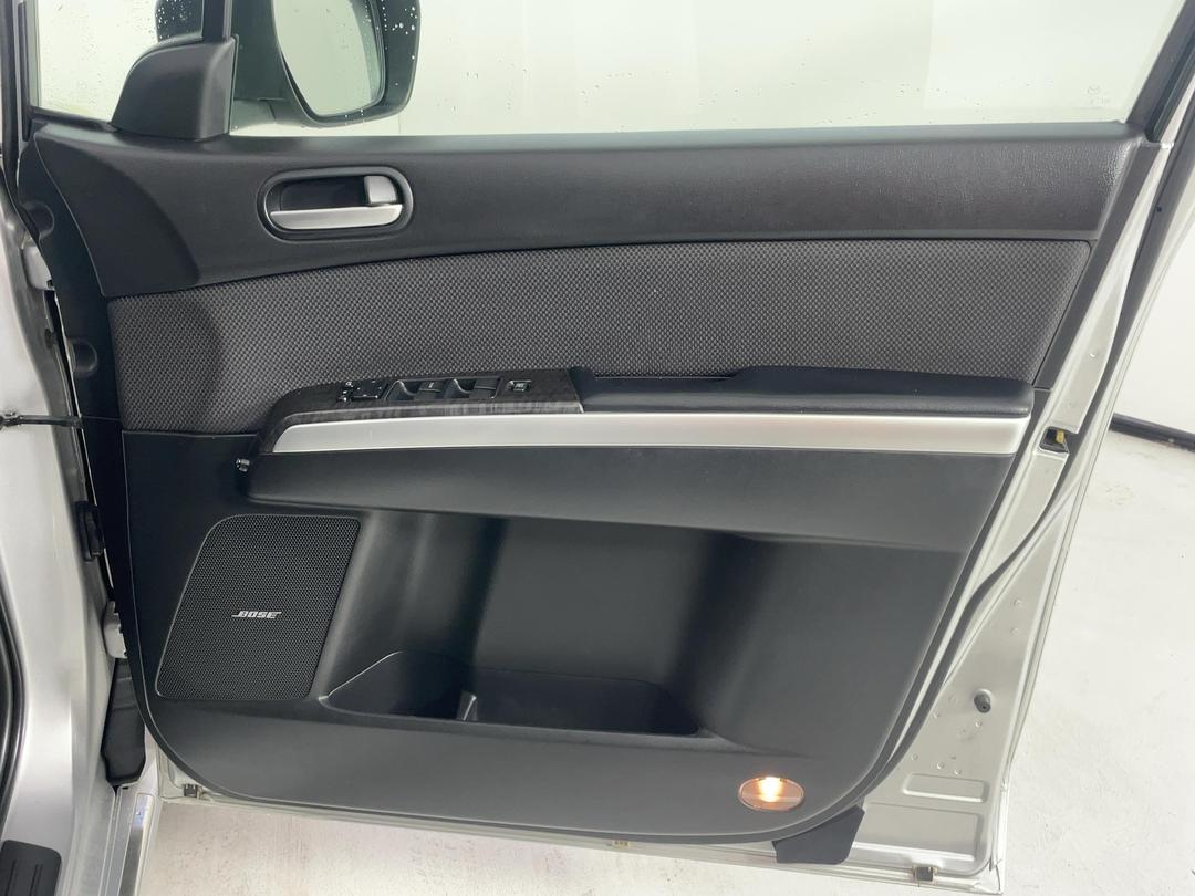 Photo '15' of Mazda MPV