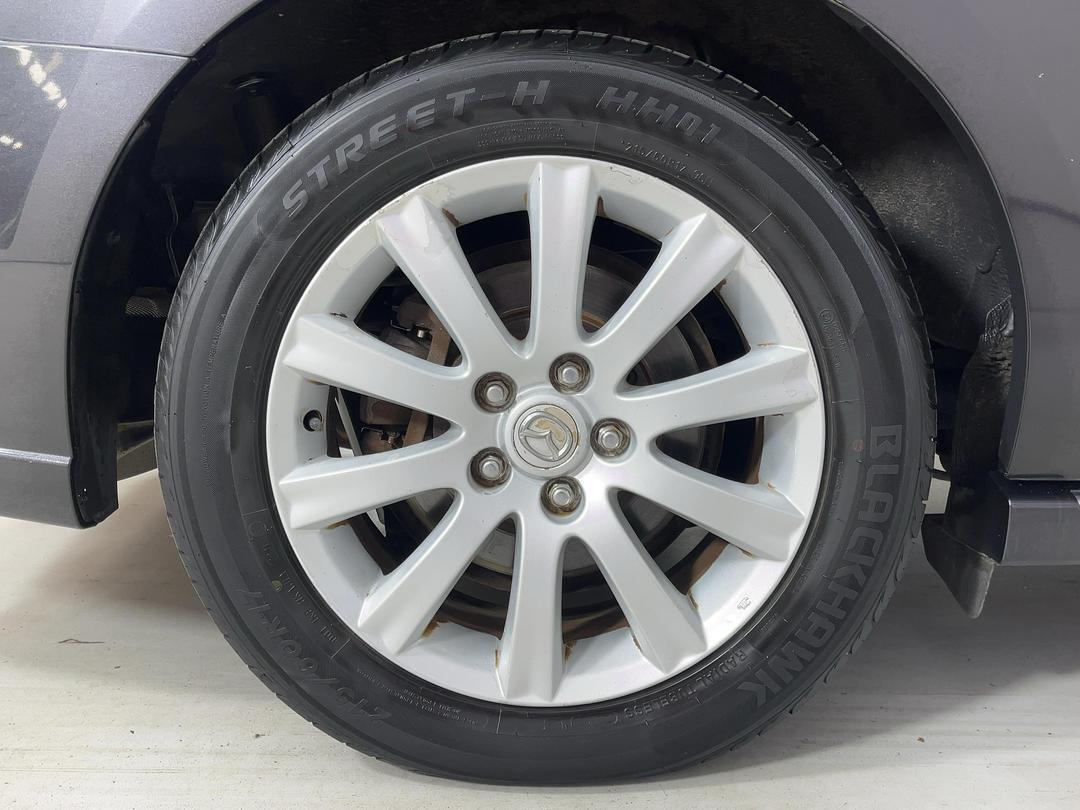 Photo '12' of Mazda MPV