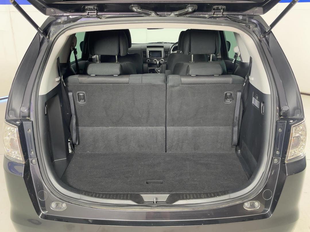Photo '14' of Mazda MPV