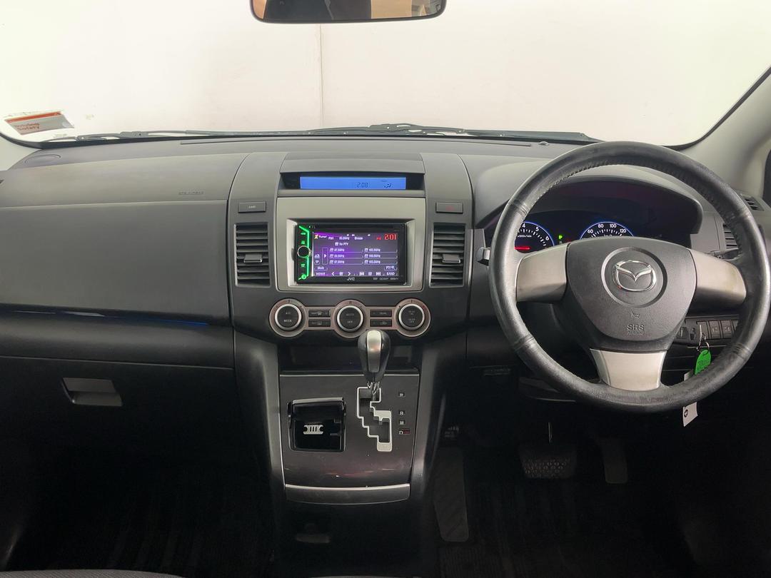 Photo '17' of Mazda MPV